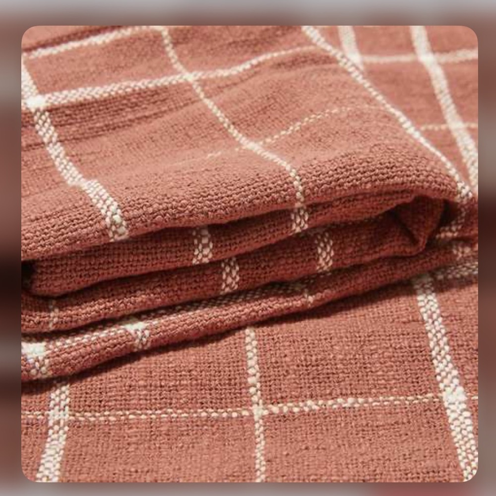 LITTLE KORBOOSE Woven Throw Blanket in Rust “50x60” - Picture 3 of 13